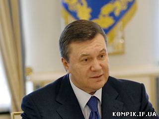 Картинка Янукович незадоволений підготовкою до Євро-2012, але обіцяє вкластися в строк