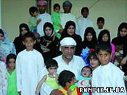 Картинка Даад Мухаммед Аль Балуші батько 90 дітей з ОАЕ бере 18-ту дружину
