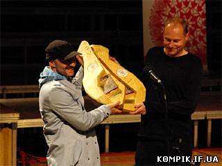 Картинка "Гайдамаки" отримали престижну польську премію за "Найкращий альбом".Відео