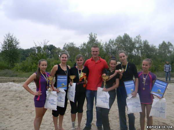 Картинка Пляжний волейбол серед жінок відбувся у Івано-Франківську.