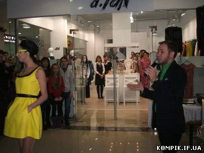 Картинка Андре Тан відкрив свій магазин модного одягу в Івано-Франківську